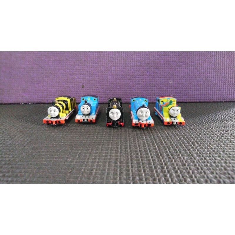 รถไฟโทมัส-รถเหล็กเข็นมือ-thomas-amp-friends