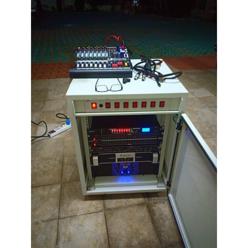 ตู้แร็ค 16U มือสอง Rack Server 16U ตู้แร็คใส่เครื่องเสียง พร้อมใช้งาน ...