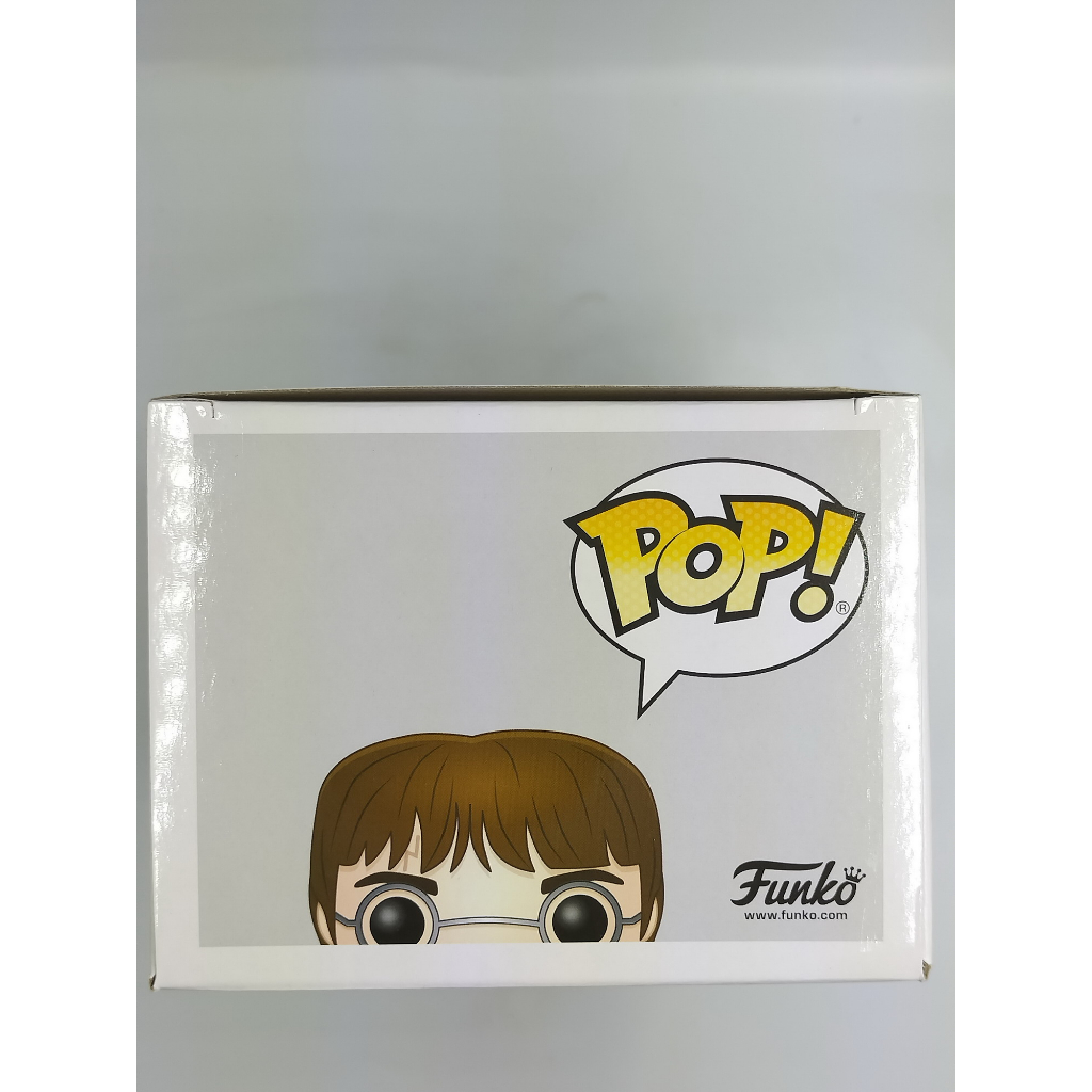 funko-pop-harry-potter-harry-potter-with-hedwig-31-กล่องมีตำหนินิดหน่อย-แบบที่-1