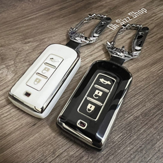 เคสรีโมทรถ รถ Mitsubishi Pajero Triton   ดำเงาเส้นสีเงิน และสีขาวเส้นสีเงิน (Black Silver-Line TPU Key Case)  2