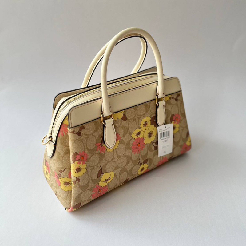 coach-darcie-carryall-in-signature-canvas-with-floral-cluster-print