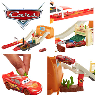 นำเข้าUSA ชุดรางของเล่นรถดิสนีย์พร้อมรถของเล่น Lightning McQueen & อ่างเก็บของ ชุดของเล่น Race & Go 20+ ชิ้นรวม Launcher