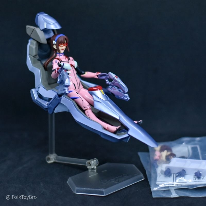 figma-079-evangelion-2-0-makinami-mari-illustrious-new-plugsuit-ver-figure