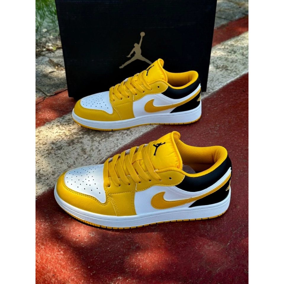 nike-jordan-air-jordan-1-low-taxi-553558-701-ของแท้-100-sneakers