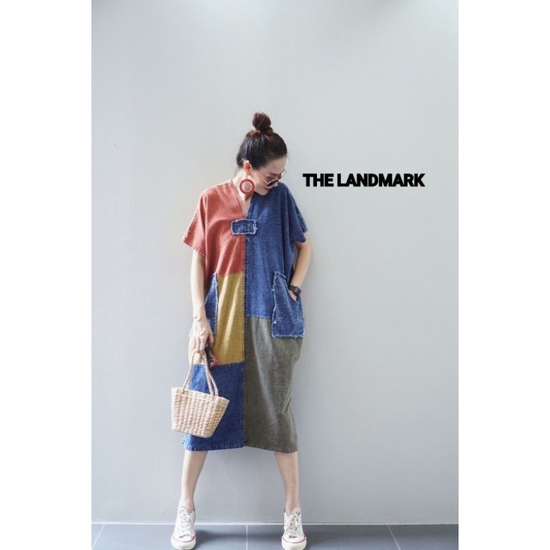 stone-wash-เดรสผ้าสโตนวอซ-คอวี-หน้าหลัง-ตัดต่อสลับสี-oversize-อก50-thelandmark