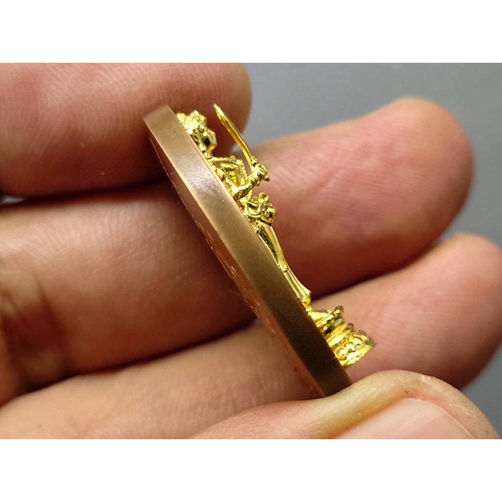 เหรียญที่ระลึก-20-ปี-พระเทวธนบดี-สถิตที่กษาปณ์รังสิต-องค์พระผู้เป็นใหญ่ทางด้านการเงิน-เนื้อทองแดงรมดำ-องค์ทองแดงชุบทอง