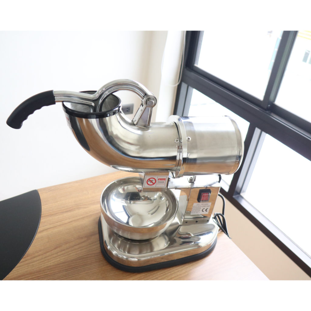 เครื่องใสน้ำแข็ง Ice Crusher น้ำแข็งเกล็ดหิมะ รุ่น SB114 Shopee Thailand