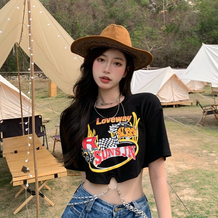 เสื้อยืดสาวฮอตออกแบบโซ่สั้นสีดำแขนสั้น