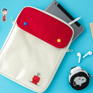 ภาพหน้าปกสินค้าB.landd✨ กระเป๋าใส่ไอแพด กระเป๋าสำหรับไอแพด กระเป๋าโน้ตบุ๊ค MacBook bag Ipad bag สนูปปี้ PVC ขนาด 11นิ้ว 13นิ้ว 15นิ้ว💫 ซึ่งคุณอาจชอบสินค้านี้