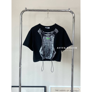 🇰🇷Aviva - เสื้อยืดครอป แต่งลายกล้ามฟอก