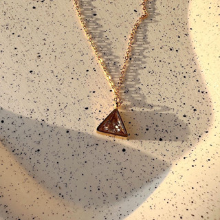 Adoreofficial.bkk | Daimond triangle gold necklace