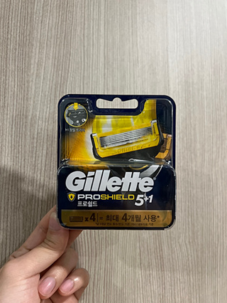 gillette fusion 5 proshield (4 ชิ้น) ใบมีดโกน สำรอง แพ็ค