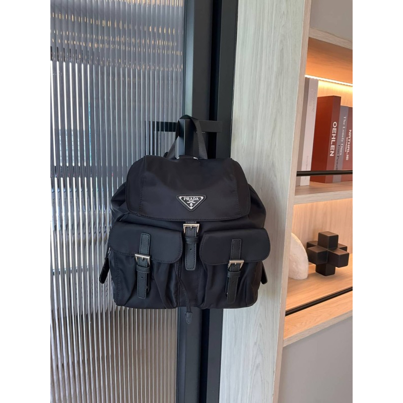 restock-กระเป๋าเป้ทรงสวย-prada-nylon-backpack