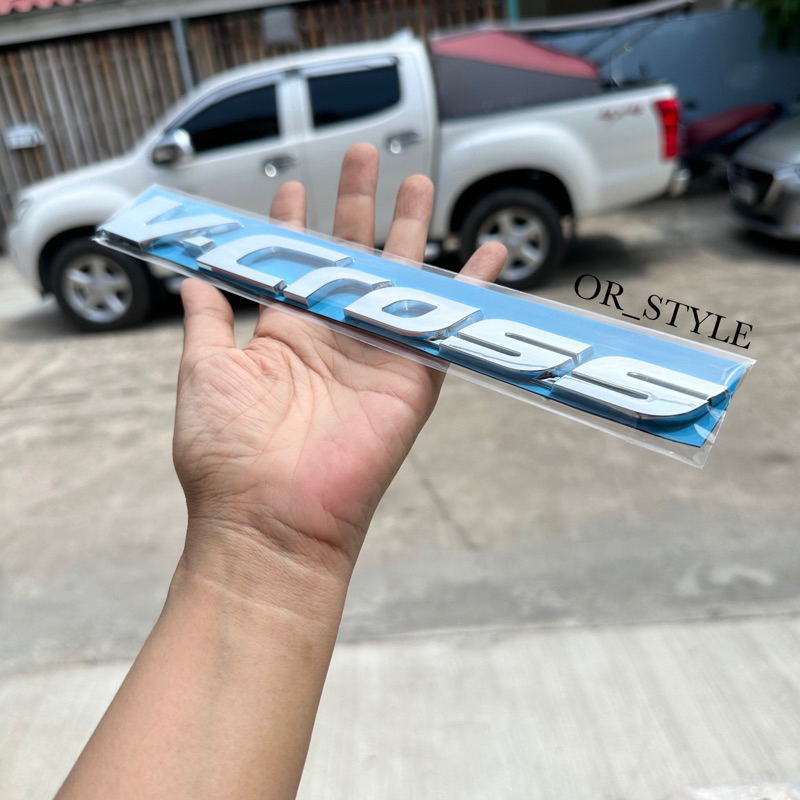 โลโก้ V-CROSS D-MAX 2012-2019 ขนาด 26x2.7cm ซ้ายขวาใช้เหมือนกัน ...