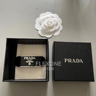 ✨กิ๊บติดผม✨ Prada Hair Clips