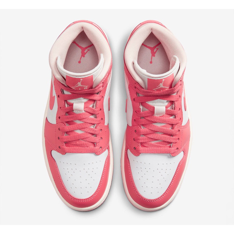 nike-air-jordan-1-mid-strawberries-and-cream-bq6472186