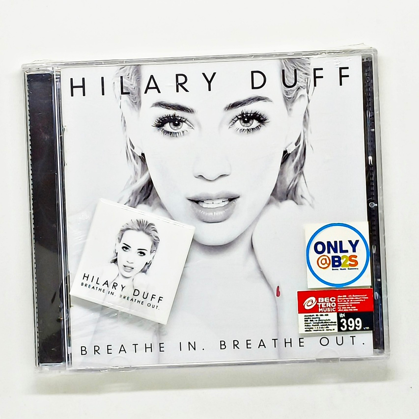 cd-เพลง-hilary-duff-breathe-in-breathe-out-cd-album-badge-เข็มกลัด