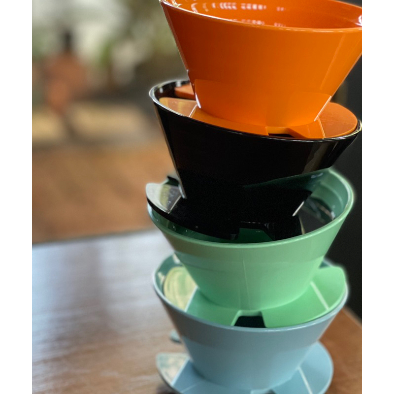 April Plastic Dripper Orange Black Green Blue ดำ เขียว ฟ้า เอพริล ดริป