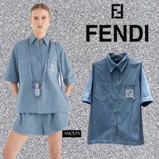 เสื้อเชิ้ตยีนส์ FENDI DENIM  2022SS ปักFF  ยีนส์แท้ 100เปอ  แต่ไม่หนาน๊า  บอกเลยยยสวยไม่ผิดหวังงงง  ผ้าเย็นม๊ากกกมากกก