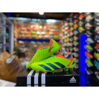 Adidas_รองเท้าสตั๊ด รองเท้าฟุตบอล  ราคาพิเศษ ลด 50%