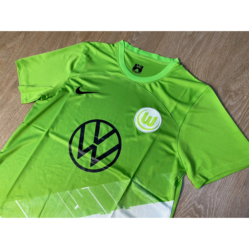 เสื้อทีมโวล์ฟสบวร์ก-เหย้า-เขียวขาว-23-24-ตัวใหม่