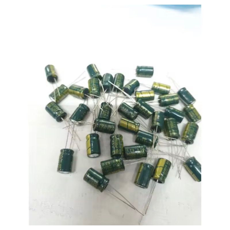 Kit Assortito Condensatori SMD/SMT 0402 – MLCC Ceramici – 6.3V 10V 16V 25V 50V (0.2pF A 22uF)