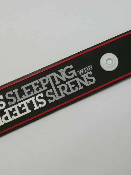 สร้อยข้อมือยาง-sleeping-with-sirens-กําไลยางซิลิโคน-แฟชั่น-วงดนตรี-กันน้ำ-silicone-rubber-wristband-bracelet