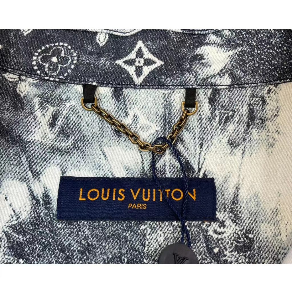 เสื้อยีนส์-louis-vuitton-new-unisex-ใส่เท่ห์ๆ-ไม่ซ้ำใคร-โดนใจทุกเพศทุกวัย-ของแท้-99-99-limited-edition