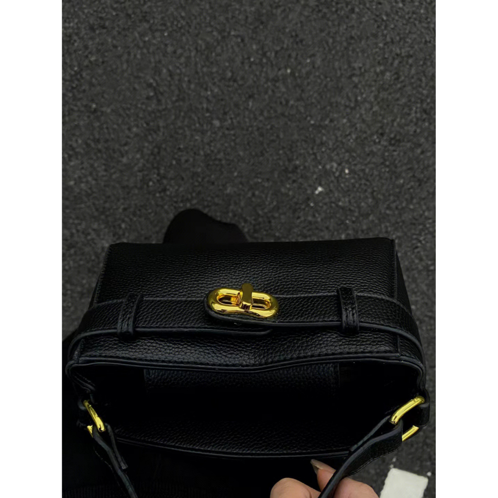 กระเป๋าผู้หญิง-2023-กระเป๋าสะพายไหล่ใหม่-กระเป๋าลําลองย้อนยุคระดับพรีเมียม-กระเป๋าสัญจรอเนกประสงค์