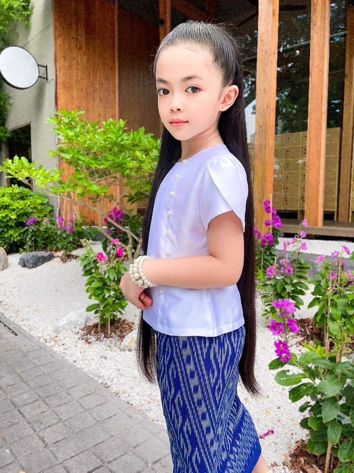 ชุดไทยเด็ก-เสื้อผ้าเด็กผู้หญิง-ใส่ทำบุญ-ผ้าไทย