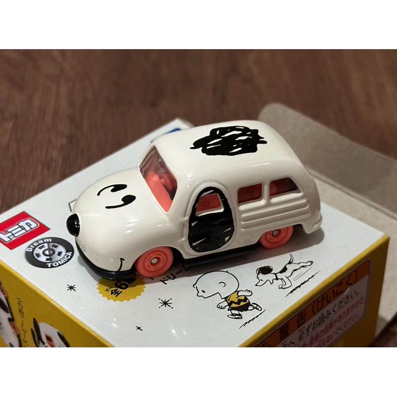 tomica-snoopy-limited-edition-ฉลองครบรอบ-70-ปี