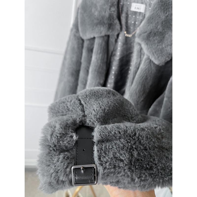 fluffy-jacket-japan-สีเทาผ้าขนนุ่มมมมทรงปกน่ารักก