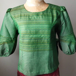 เสื้อ ผ้าฝ้าย ผ้าทอมือ ราชวัตร Koh Yo Hand Woven cloth อัดผ้ากาวทั้งตัว สีเขียว ทูโทน คอกลม แขนบอลลูน มีของในไทย จัดส่งเ