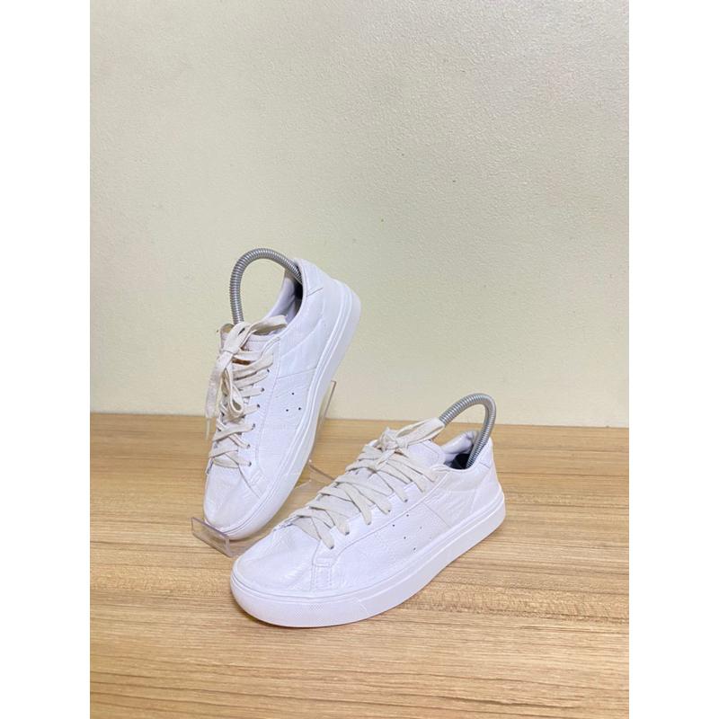 onitsuka tiger shopee