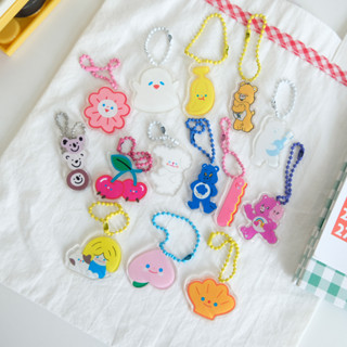 ภาพหน้าปกสินค้า(พร้อมส่ง🌷) INS cute keychain พวงกุญแจน่ารัก พวงกุญอะคริลิค พวงกุญแจ ที่เกี่ยวข้อง