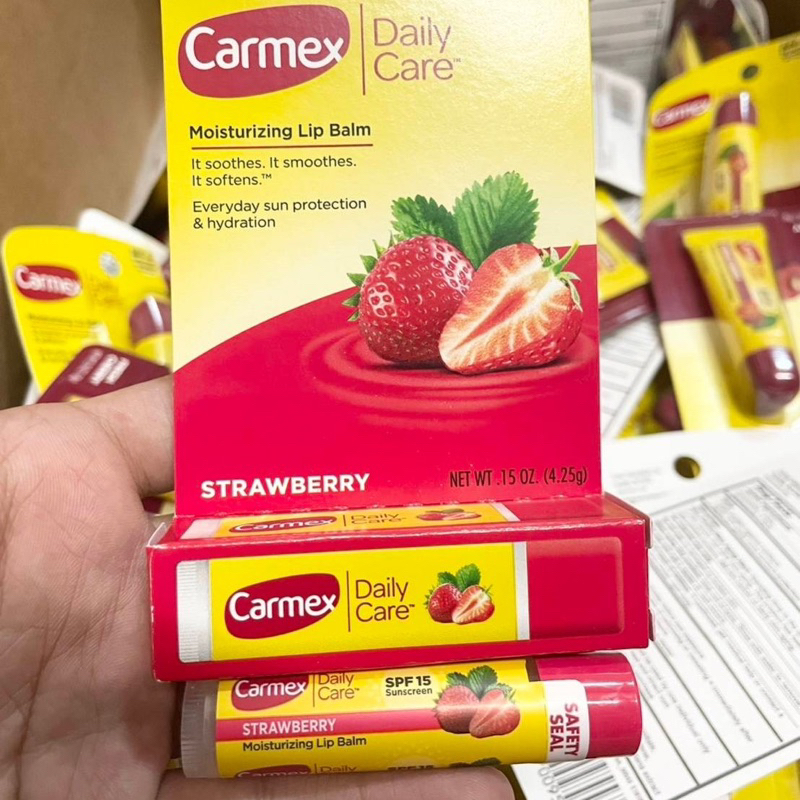 carmex-click-stick-moisturizing-lip-balm-spf-15-strawberry