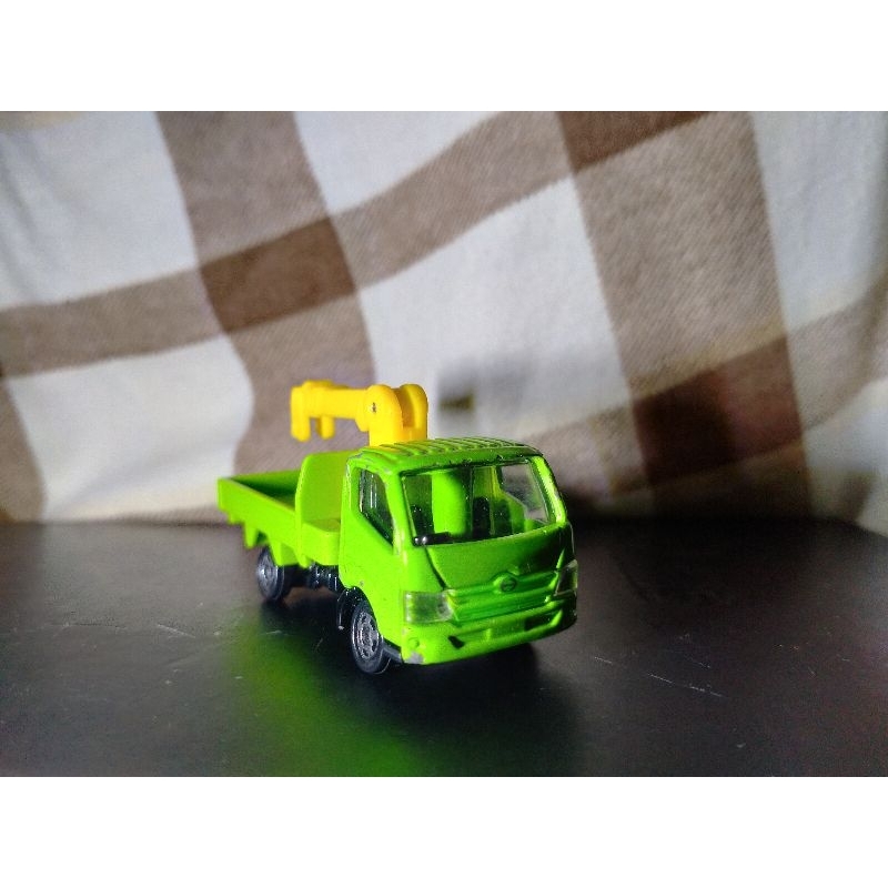 โมเดลรถเหล็ก-tomica-hino-dutro-no-37-2011-มือสอง