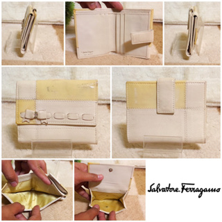 👝: SALVATORE FERRAGAMO patent Cream leather Short Wallet แท้💯%