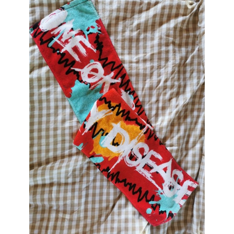 พร้อมส่ง-one-ok-rock-towel-ผ้าเชียร์-มือสอง