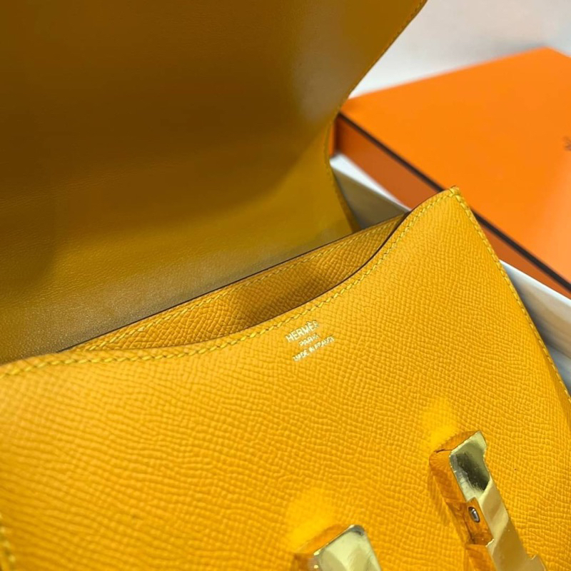 กระเป๋าสะพาย-18-epsom-jaune-dor-color-gold-buck-stamp-z