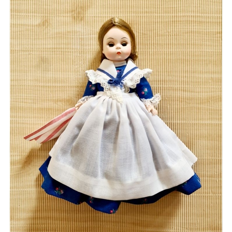 madame-alexander-international-80s-betsy-ross-doll-8-ขายตุ๊กตามาดามอเล็กซานเดอร์-ขนาด8นิ้ว-สภาพดี-สินค้าพร้อมส่ง