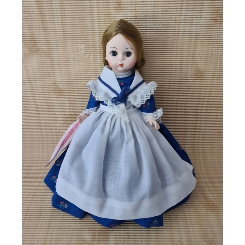 madame-alexander-international-80s-betsy-ross-doll-8-ขายตุ๊กตามาดามอเล็กซานเดอร์-ขนาด8นิ้ว-สภาพดี-สินค้าพร้อมส่ง