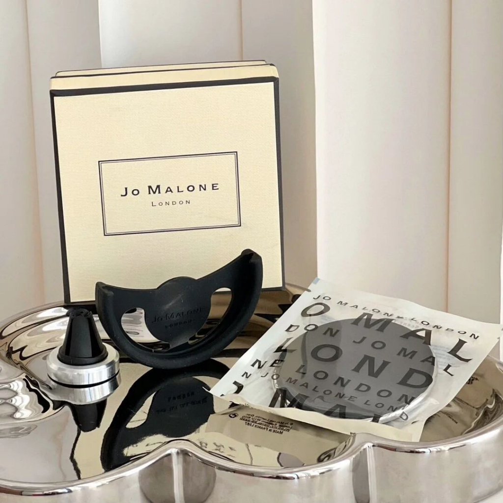 jo-malone-car-aromatherapy-car-bracket