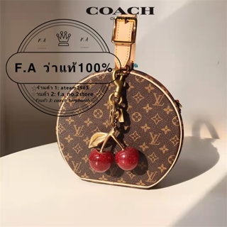 F.A ว่าแท้100% coach  cherry pendant🍒 cherry keychain exquisite small pendant can match any bag เสน่ห์ของโค้ช สุดยอดความ