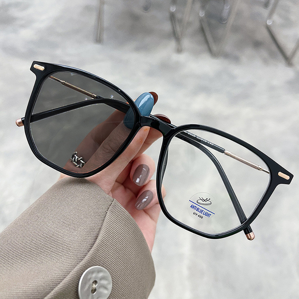 แว่นสายตายาวปรับแสง-แว่นสวยมาใหม่-กรอบtr-รุ่น-7012-photochromic-blue-filter-เลนส์เปลี่ยนสีได้เมื่อออกแดด-ไม่รวมอุปกรณ์