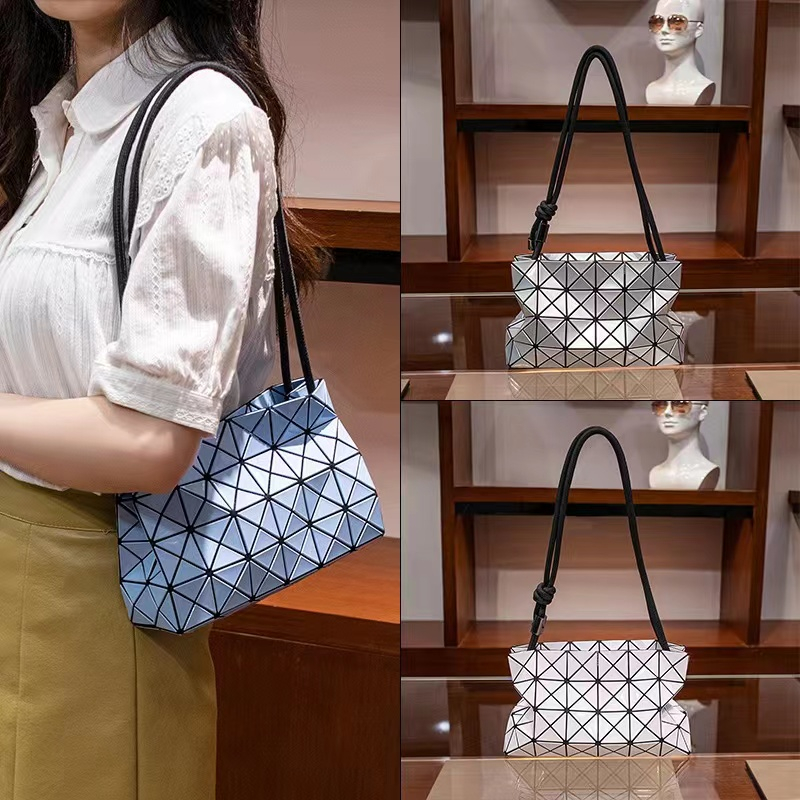 new-ของแท้-japan-baobao-issey-miyake-carton-bag-กระเป๋าสะพายข้าง