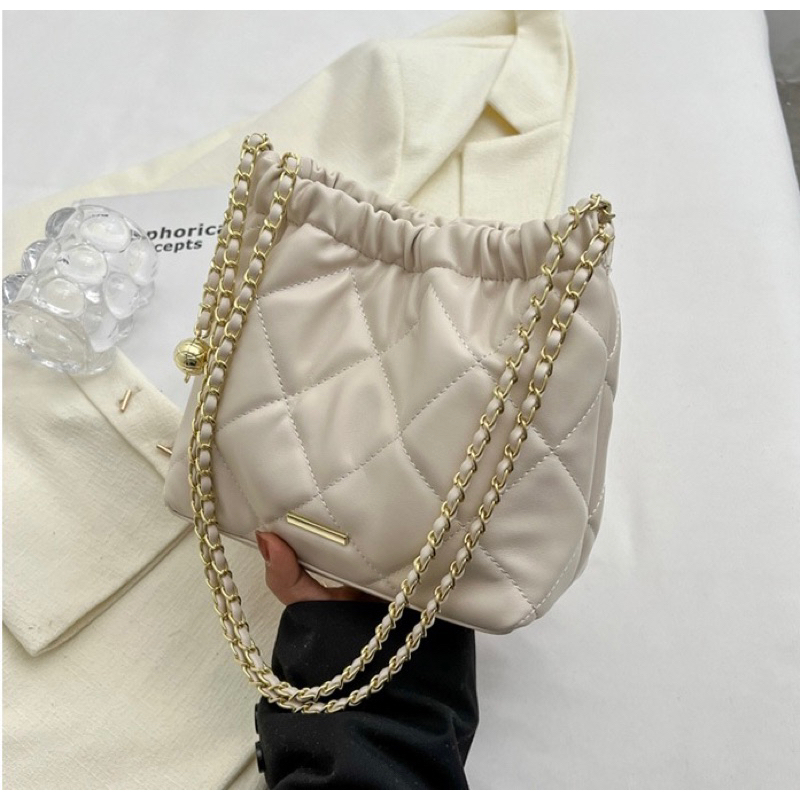 กระเป๋าสะพาย ทรงขนมจีบ | Shopee Thailand