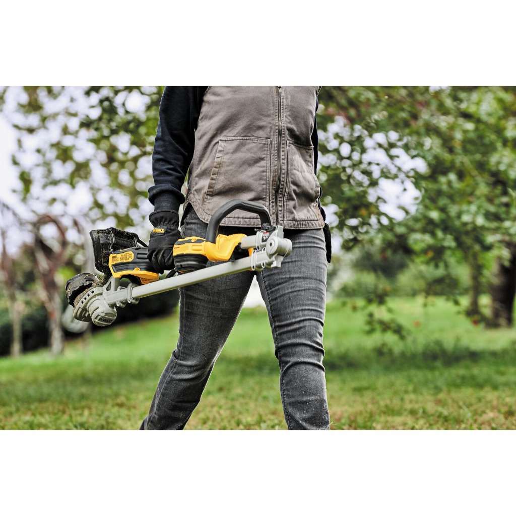DEWALT รุ่น DCMST561P1-B1 เครื่องเล็มหญ้าไร้สาย 20Vmax (พร้อมกับแบตเตอรี่ 5.0AH) https://wayoza.com