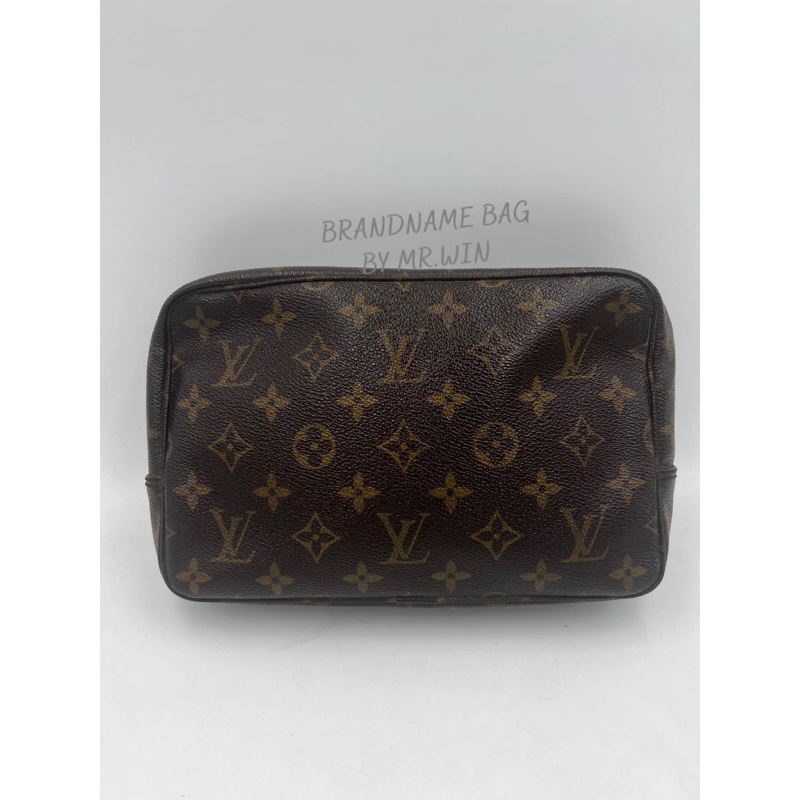 กระเป๋า-louis-vuitton-clutch