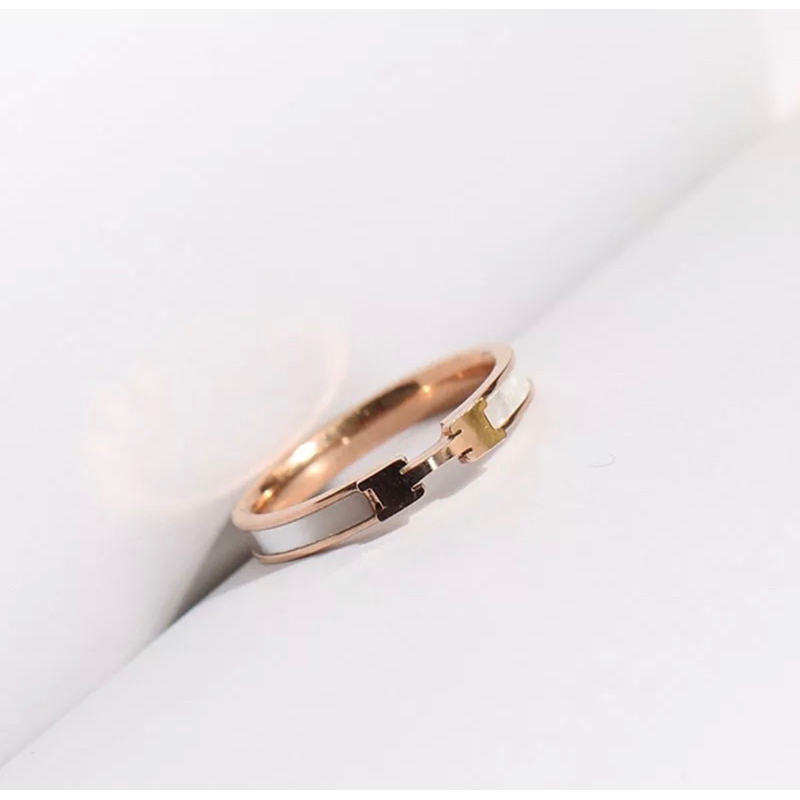 lovely-ring-stanless-steel-พร้อมส่งจากไทย-แหวนhงานน่ารักมากสแตนเลส-ไม่ลอกไม่ดำ-งานสวยน่ารัก